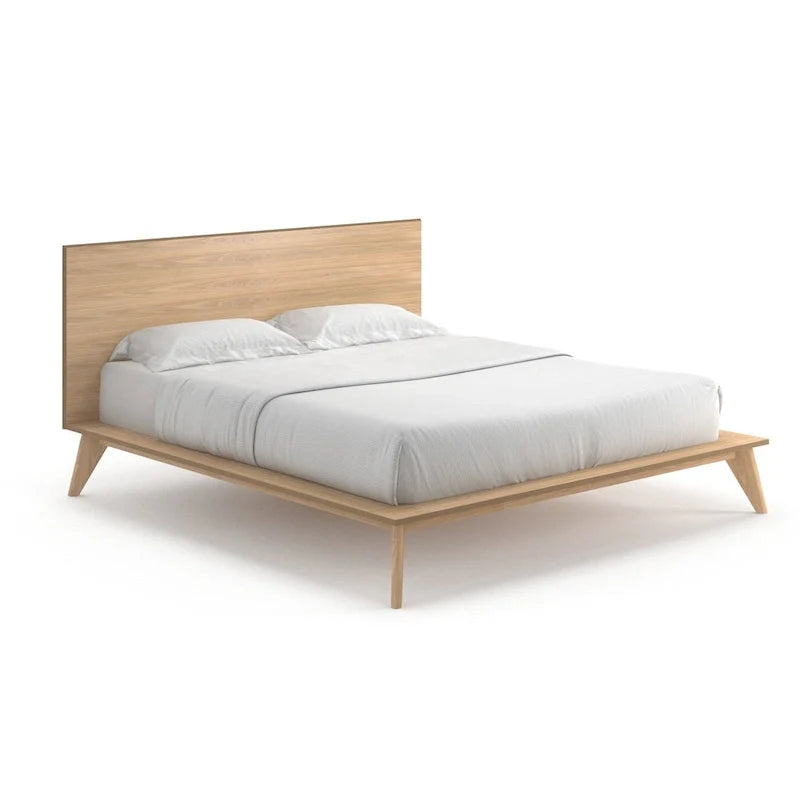 Lit plateforme king size avec tête de lit en bois