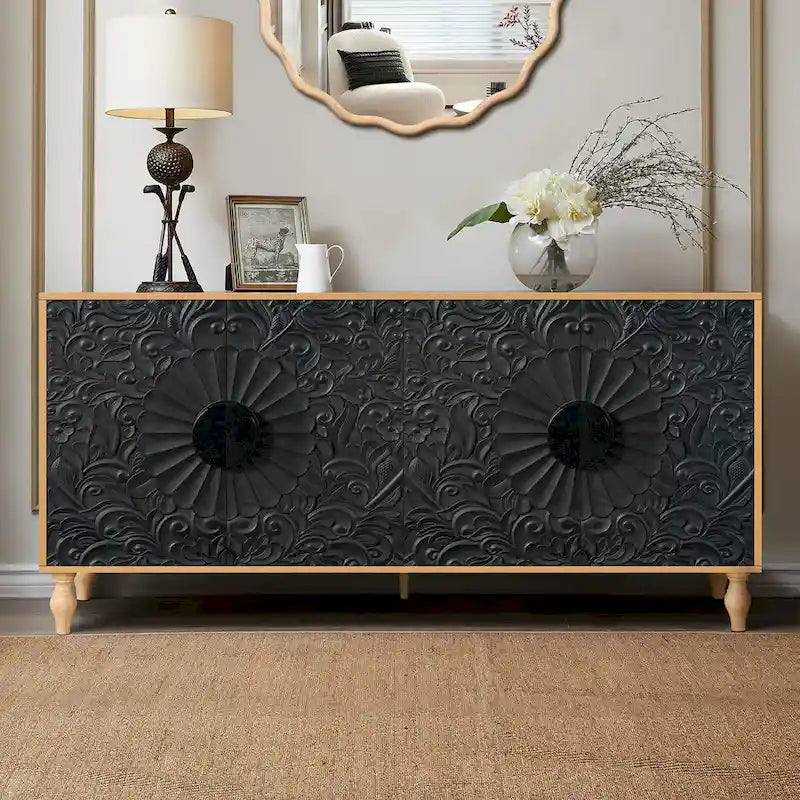 Meuble de rangement avec portes sculptées symétriques