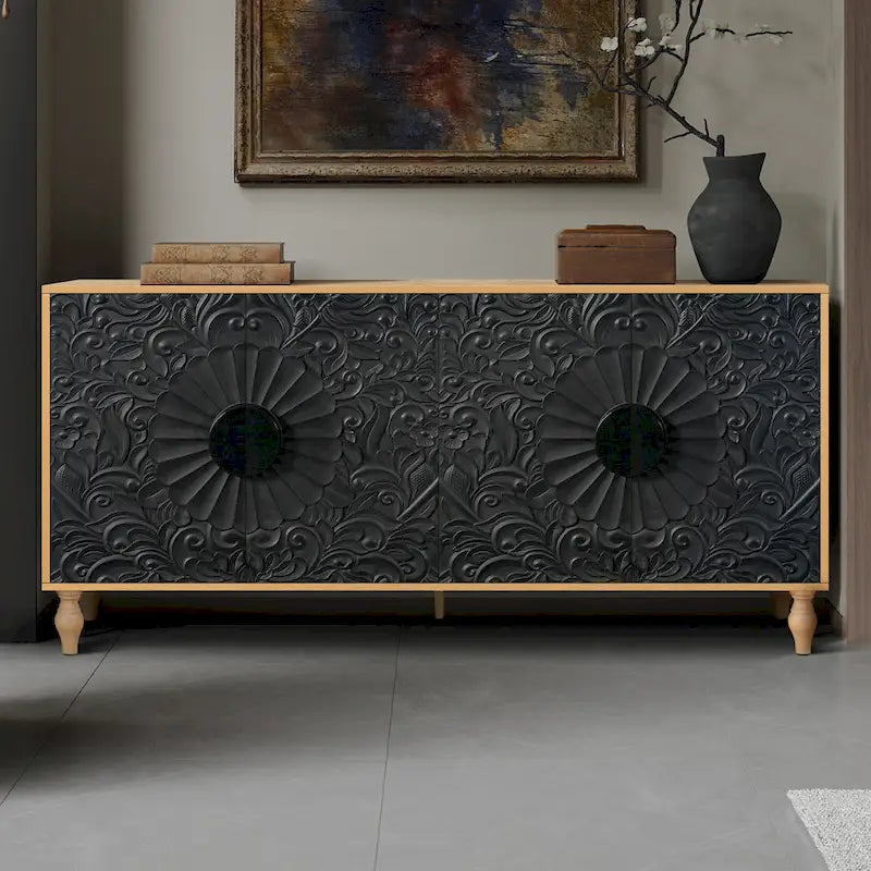 Meuble de rangement avec portes sculptées symétriques